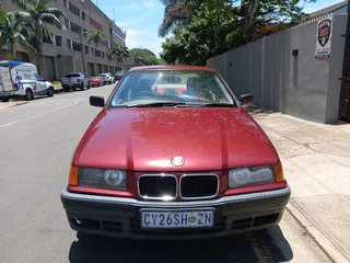 1994 BMW 3 Series Sedan original body start and go