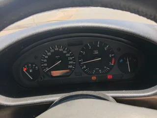 1994 BMW 3 Series Sedan original body start and go