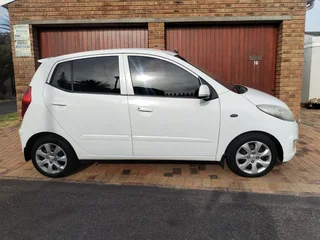 2013 Hyundai i10 1.25 GLS/FLUID