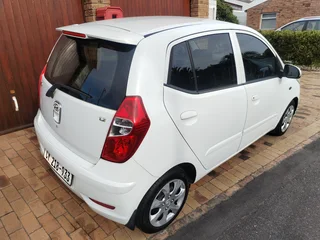 2013 Hyundai i10 1.25 GLS/FLUID