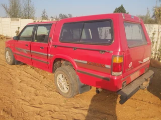 Mazda b3000 bakkie 1994 spares