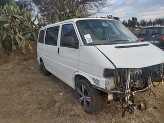 Volkswagen Caravelle 2.5 diesel parts