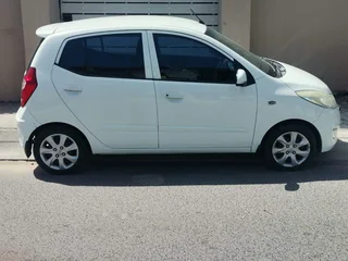 2013 Hyundai i10 Hatchback for sale