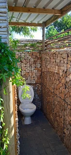 RETAINING WALLS/GABIONS/STONE WALLS/MESH BASKETS