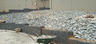 MESH BASKETS/GABIONS/RETAINING WALLS/STONE WALLS