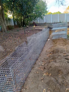 MESH BASKETS/GABIONS/RETAINING WALLS/STONE WALLS