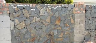 CLADDING/GABIONS &amp; RETAINING WALLS