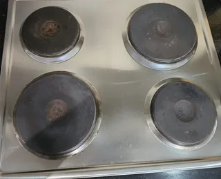 Defy oven and hobExcellent conditionOnly the lower elelement needs replacement