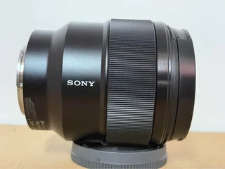 Sony FE 85mm 1.8 Lens..