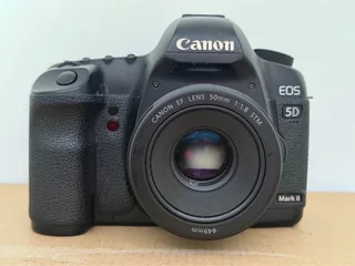 Canon 5D MKII Fullframe Camera & Canon EF 50mm 1.8 STM Lens.