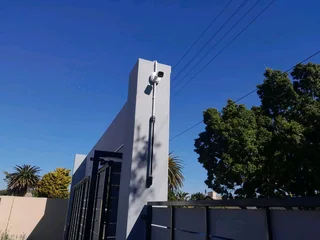 CCTV and alarms installation technician looking for work