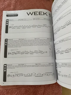 Saxophone AEROBICS book w audio