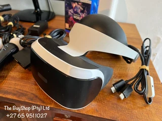 In Box, in Great Working Condition Complete PlayStation 4 VR HeadSet with Extras &amp; VR Game..