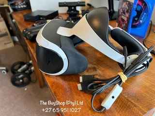 In Box, in Great Working Condition Complete PlayStation 4 VR HeadSet with Extras &amp; VR Game..