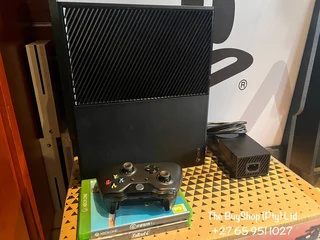 In box, in great working condition xbox one 500gb with 1x controller and 2x games included for sale…