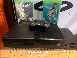 In box, in great working condition xbox one 500gb with 1x controller and 2x games included for sale…