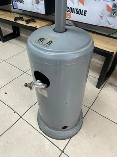 Original Alva Outdoor Patio Gas Heater and Alva Gas Bottle included in Sale…