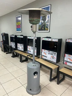 Original Alva Outdoor Patio Gas Heater and Alva Gas Bottle included in Sale…