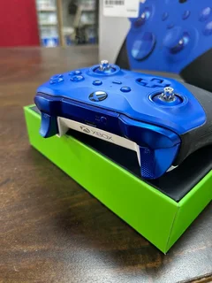 In Box Like New, Microsoft Xbox Elite Series 2 Core Controller, Complete with the Components…