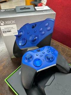 In Box Like New, Microsoft Xbox Elite Series 2 Core Controller, Complete with the Components…