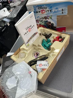 In Box Like New Nintendo Wii Disney infinity 1.0 Starter Pack Complete with Infinity Game for Sale..