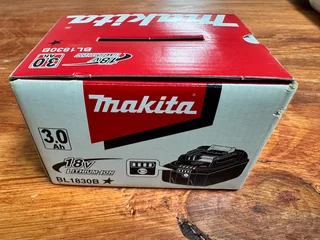 Brand New, Unused Makita (BL1830B) 3.0 Ah Lithium -Ion Battery for Sale…