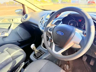2011 Ford Fiesta 1.4L manual