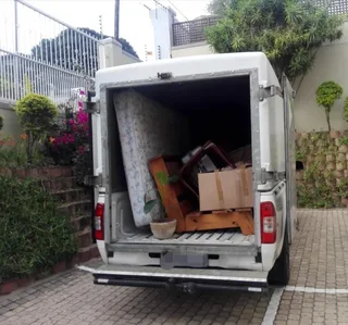 BAKKIE FOR HIRE WITH DRIVER