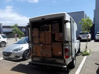 BAKKIE FOR HIRE WITH DRIVER