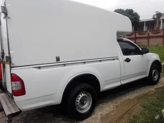 BAKKIE FOR HIRE WITH DRIVER