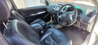 2016 Toyota Hilux Legend 45Extended cab 4x2408 000kmImmaculate Condition Full service history Leathe