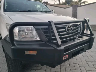 2012 Toyota Hilux 2.5 D4D SRX S/C 4x4Immaculate Condition280 000kmFull service historyCattle RailsAR