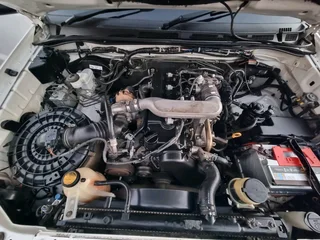 2012 Toyota Hilux 2.5 D4D SRX S/C 4x4Immaculate Condition280 000kmFull service historyCattle RailsAR