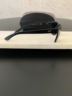 Maui Jim Polarised Rectangular Sunglasses (New) R2000 Negotiable