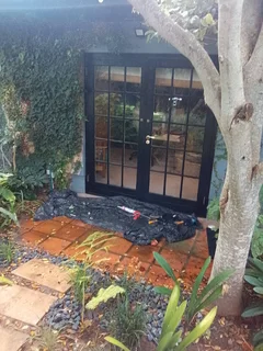 PAINTER,SKIMMER AND HANDYMAN IS LOOKING FOR A JOB.