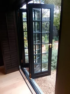 PAINTER,SKIMMER AND HANDYMAN IS LOOKING FOR A JOB.