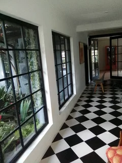 PAINTER,SKIMMER AND HANDYMAN IS LOOKING FOR A JOB.