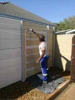 PAINTER,SKIMMER AND HANDYMAN IS LOOKING FOR A JOB.