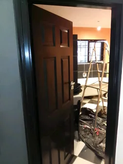 PAINTER,SKIMMER AND HANDYMAN IS LOOKING FOR A JOB.