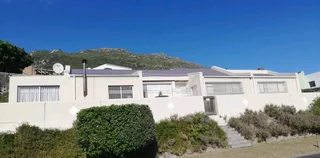 PAINTER,SKIMMER AND HANDYMAN IS LOOKING FOR A JOB.