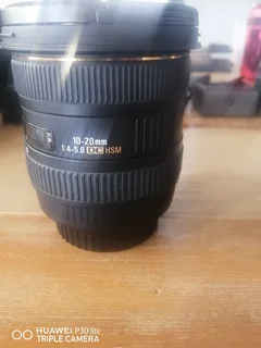 Camera - Ad posted by chris de lange