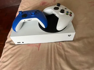 Xbox Series S Gaming Bundle - 2 Controllers + Thrustmaster Hotas + Keyboard & Mouse