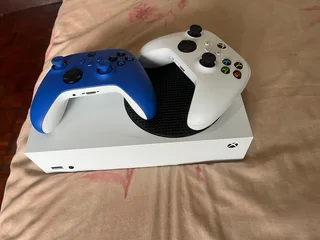 Xbox Series S Gaming Bundle - 2 Controllers &#43; Thrustmaster HOTAS &#43; Keyboard &amp; Mouse