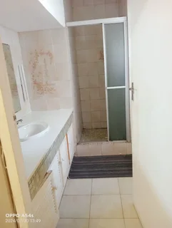 STUDENT ACCOMMODATION SUMMERSTRAND WALK  TO VARSITY  NOT ACCREDITED PRIVATE AND SHARE 083 446 8126