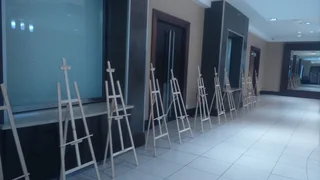 Easel Hire