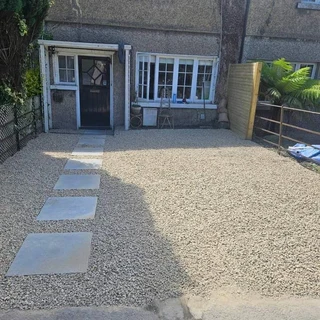 PAVING DRIVEWAYS ROADS