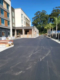 PAVING DRIVEWAYS ROADS