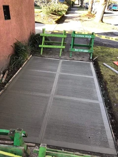 CONCRETE PAVE