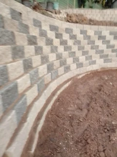 WALL RETAINING