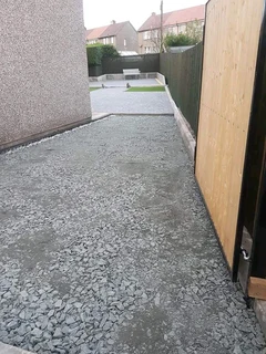 TAR ROADS &amp;DRIVEWAYS